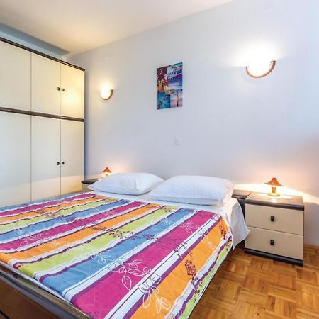 Nice Apartment In Plano With Kitchen Eksteriør billede