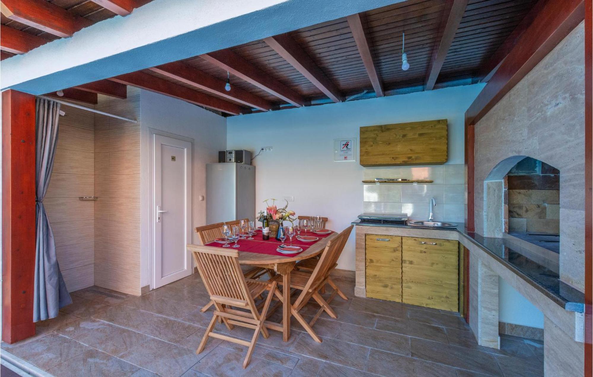 Nice Apartment In Plano With Kitchen Eksteriør billede